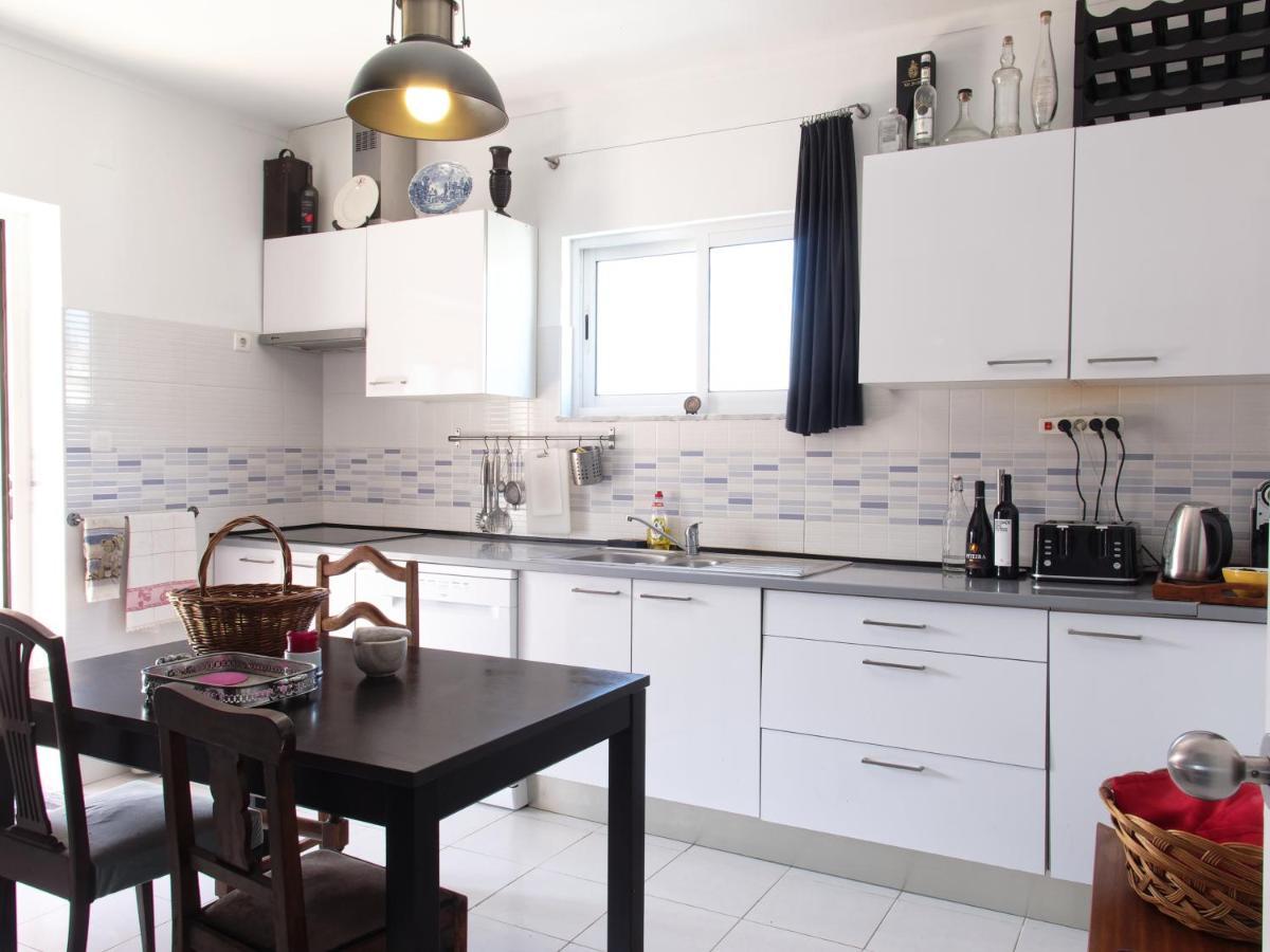 Toca Do Lobo Apartment Charneca  Ngoại thất bức ảnh